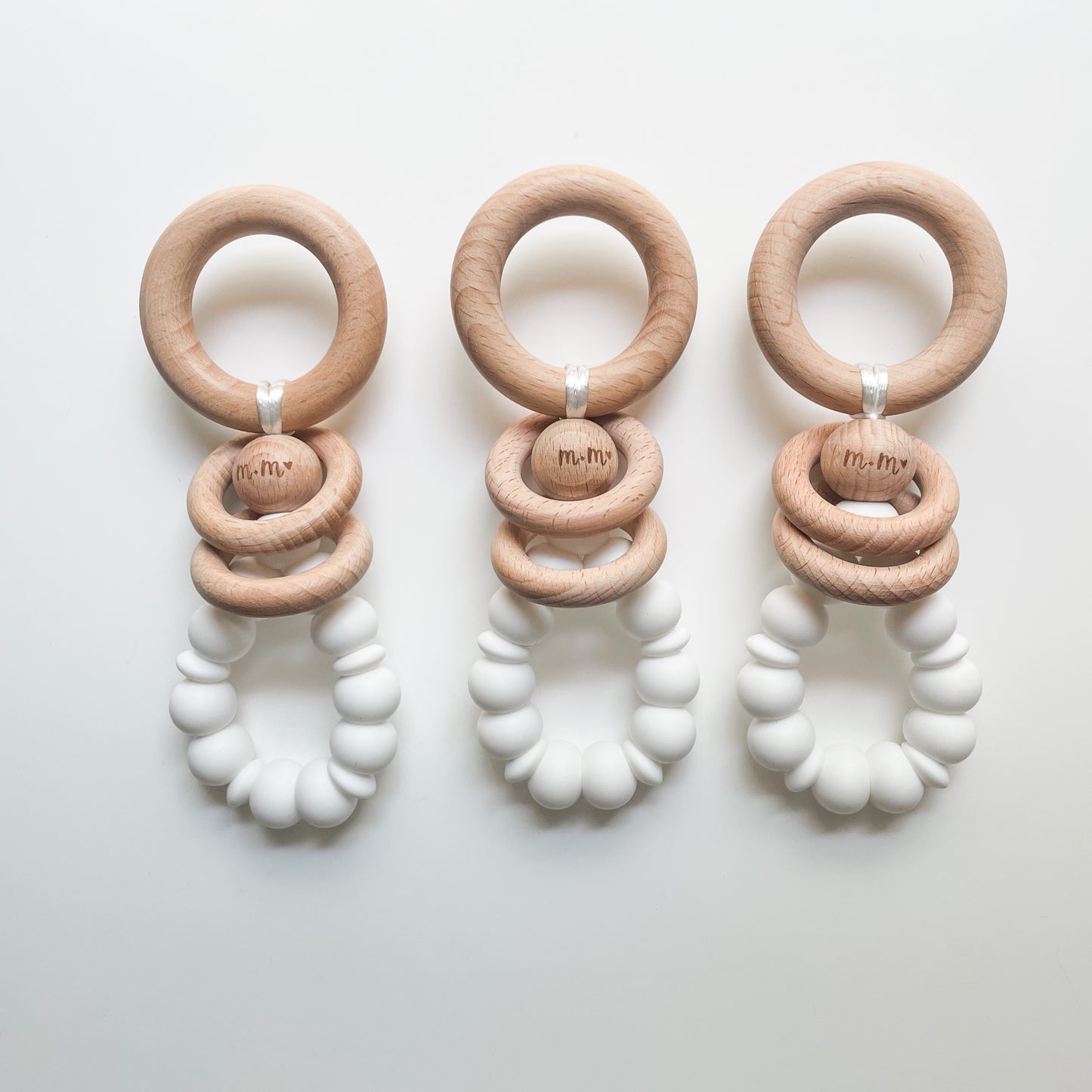 Max Shaker Rattle | White