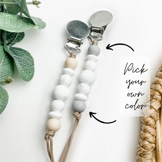 Ada Pacifier Clip | Newborn